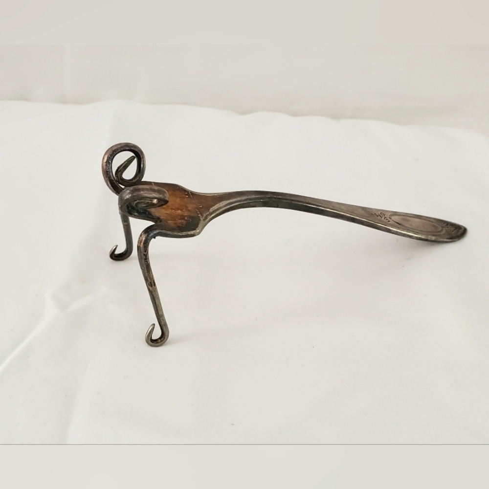 Vintage (1917) Community Silver Plate Utinsil Rest